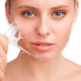Pflege von fettiger Haut Reinigung
